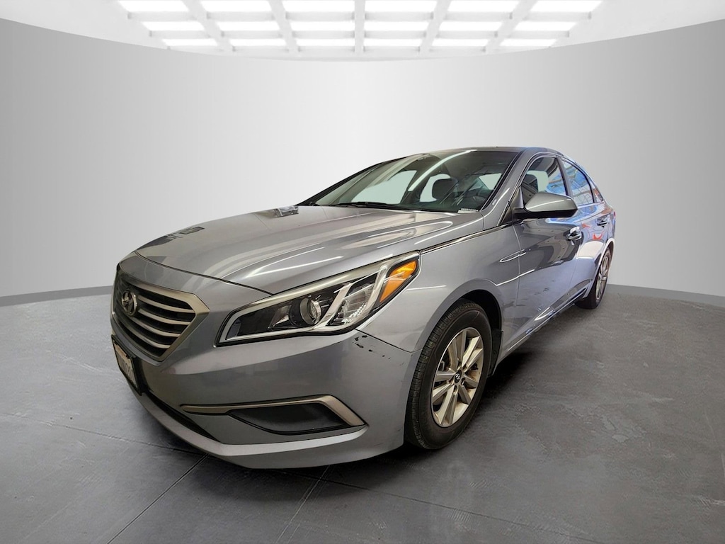 Used 2017 Hyundai Sonata SE Sedan