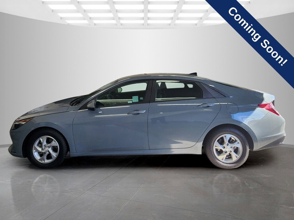 Used 2021 Hyundai Elantra SE Sedan