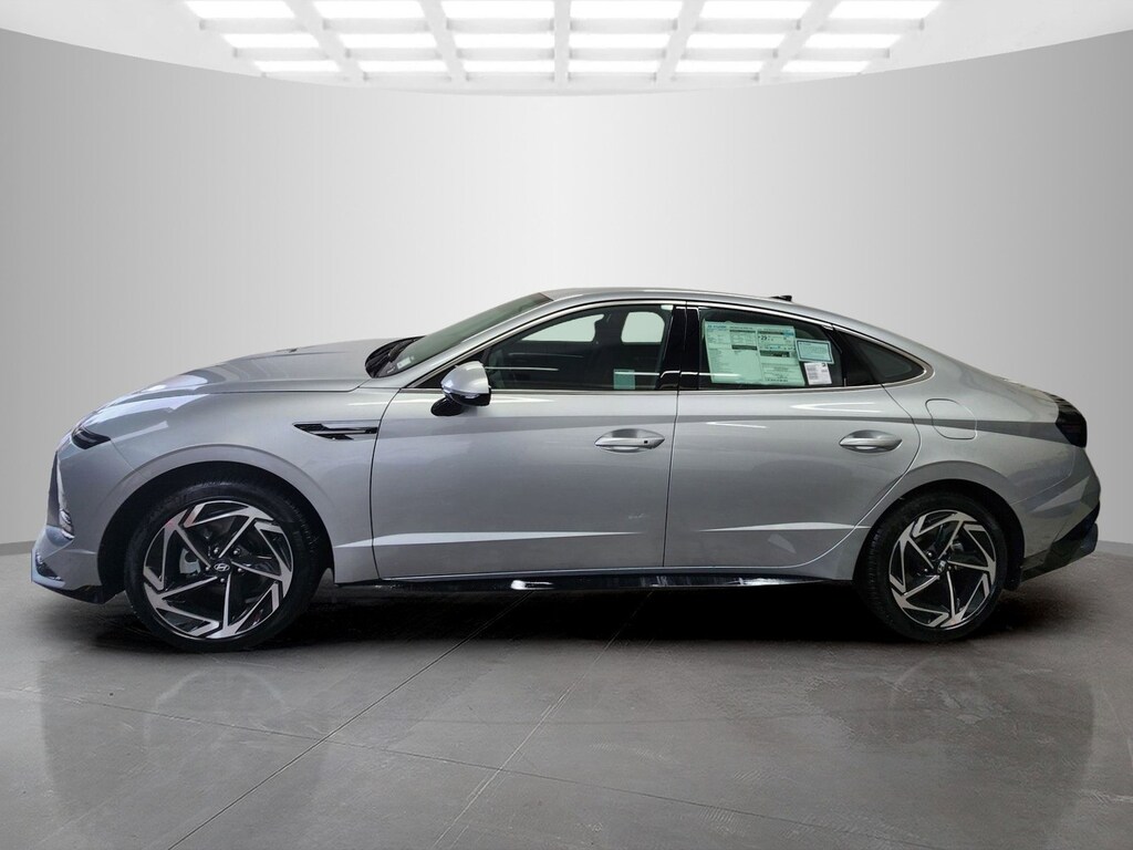 New 2026 Hyundai Sonata SEL Sport 4dr Car