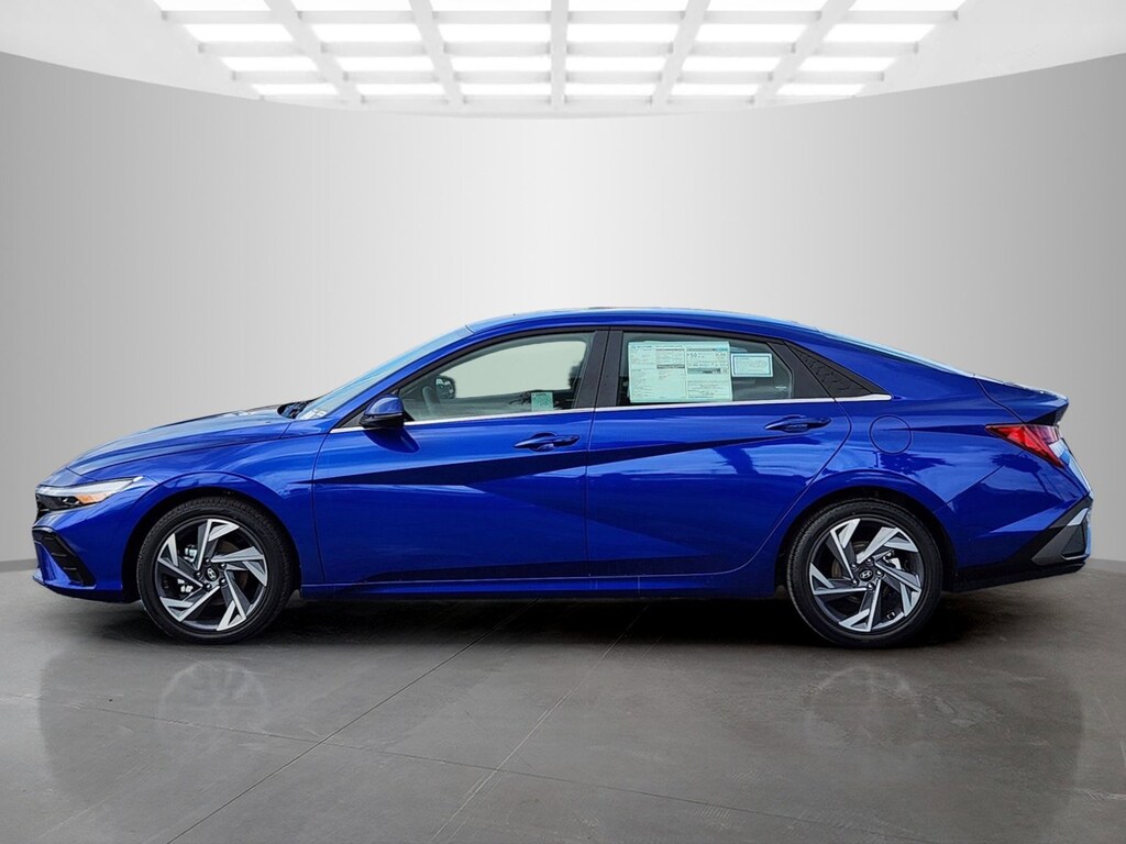 New 2025 Hyundai Elantra Hybrid Limited 4dr Car