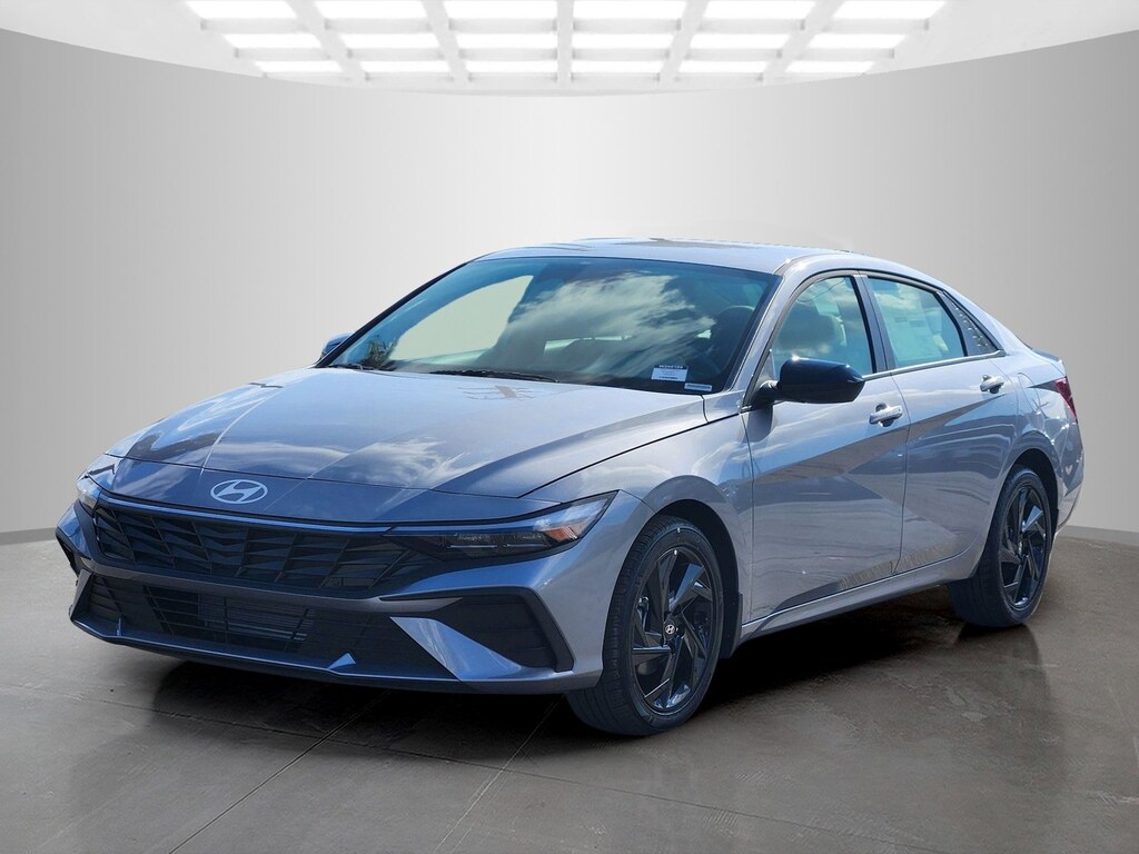 New 2026 Hyundai Elantra SEL Sport 4dr Car