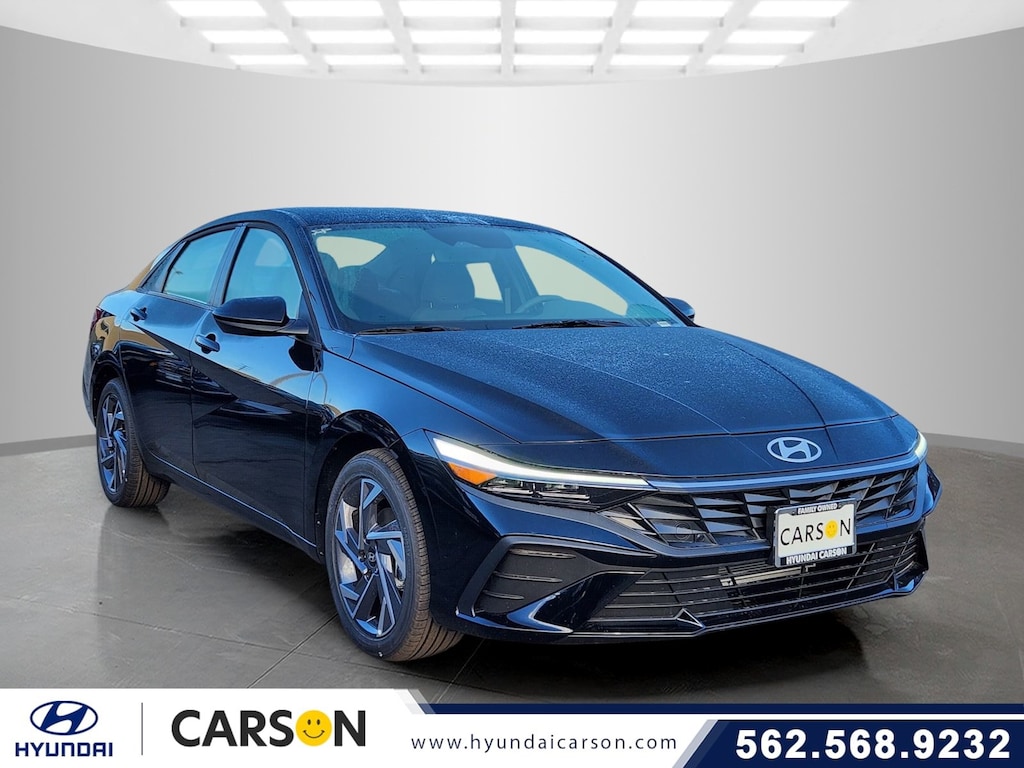 New 2025 Hyundai Elantra SEL Sport 4dr Car