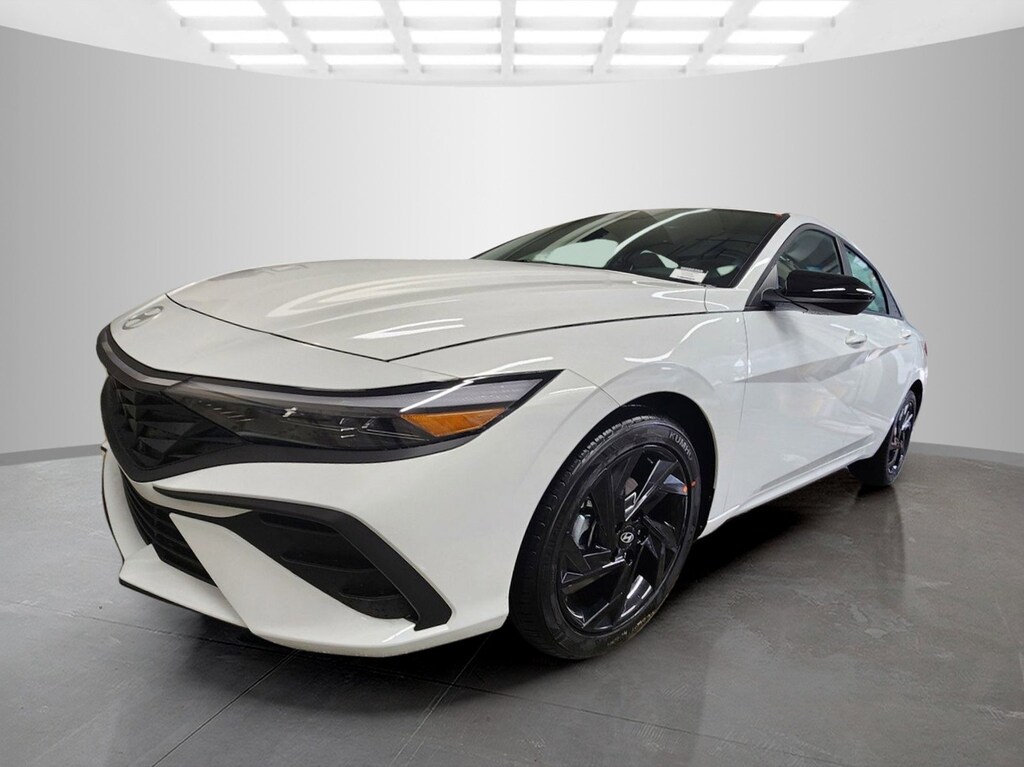 New 2026 Hyundai Elantra SEL Sport 4dr Car