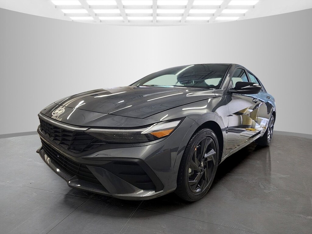 New 2026 Hyundai Elantra SEL Sport 4dr Car