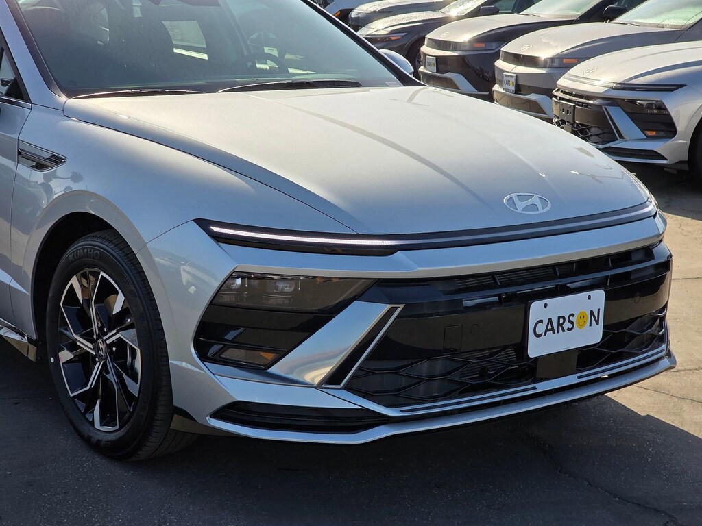 New 2025 Hyundai Sonata SEL 4dr Car