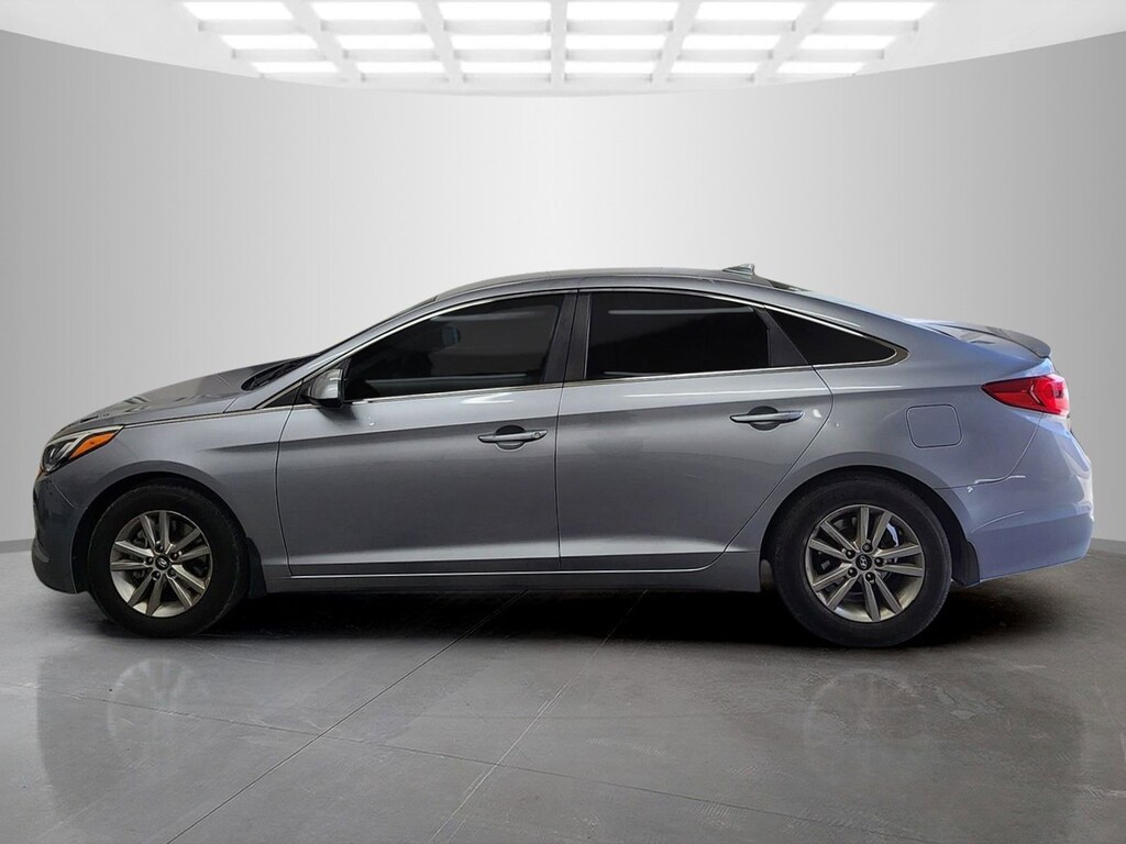 Used 2017 Hyundai Sonata SE Sedan