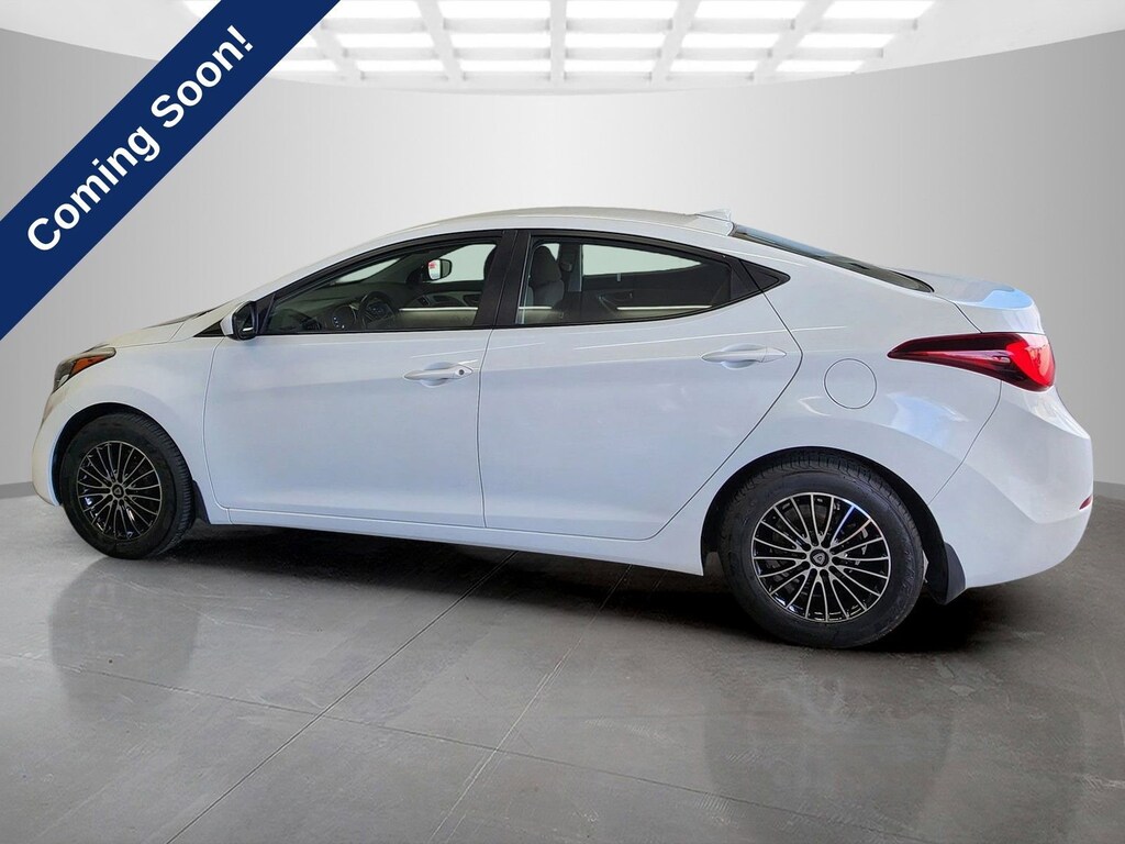 Used 2016 Hyundai Elantra SE Sedan