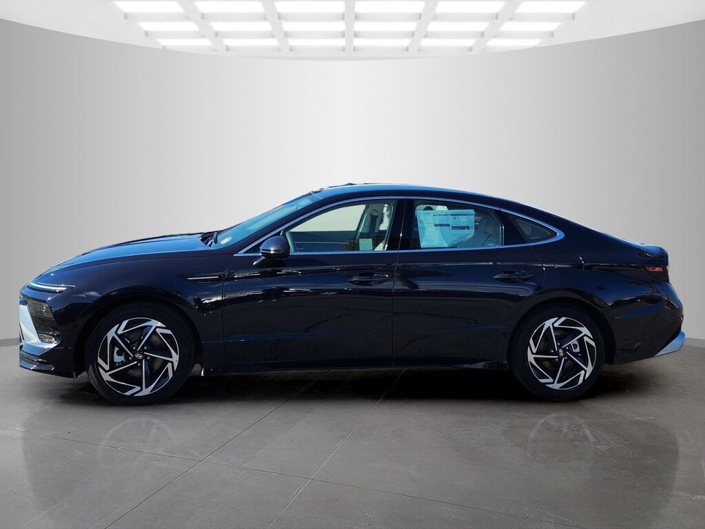 New 2026 Hyundai Sonata SEL Sport 4dr Car