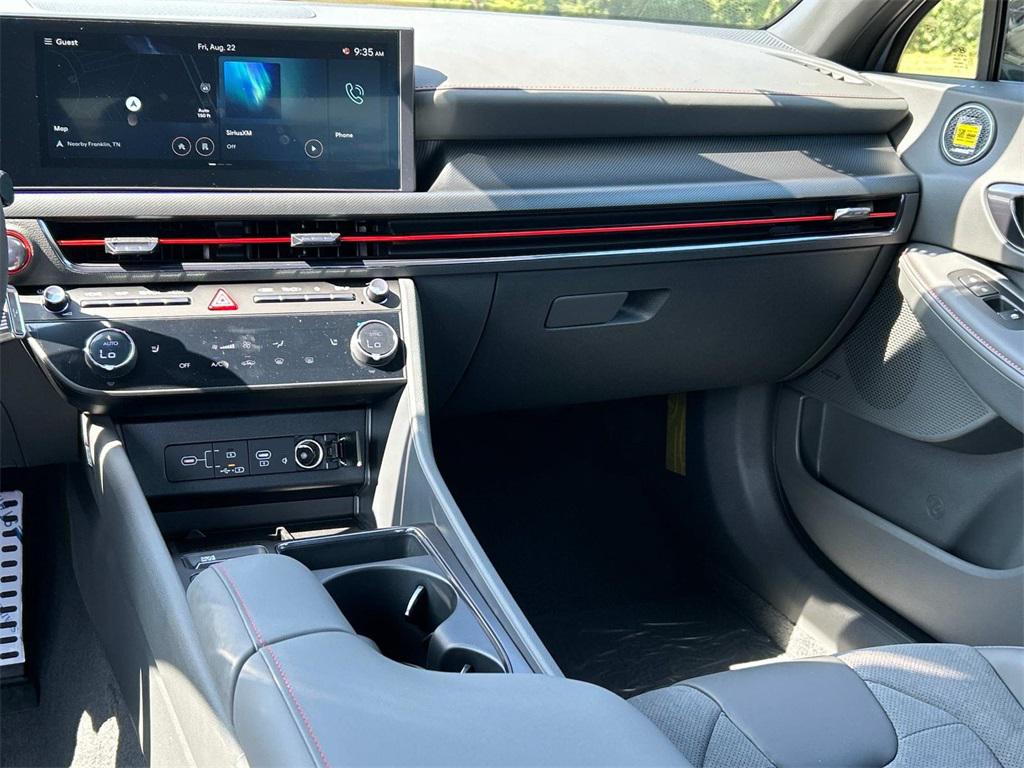 2025 Hyundai Sonata N Line - Photo 25