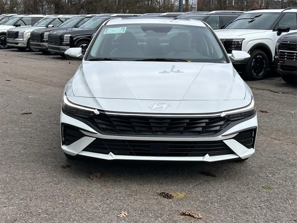 New 2026 Hyundai Elantra Limited Sedan