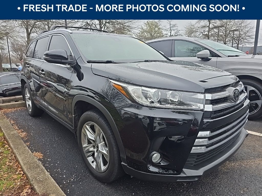 Used 2018 Toyota Highlander Limited V6 SUV