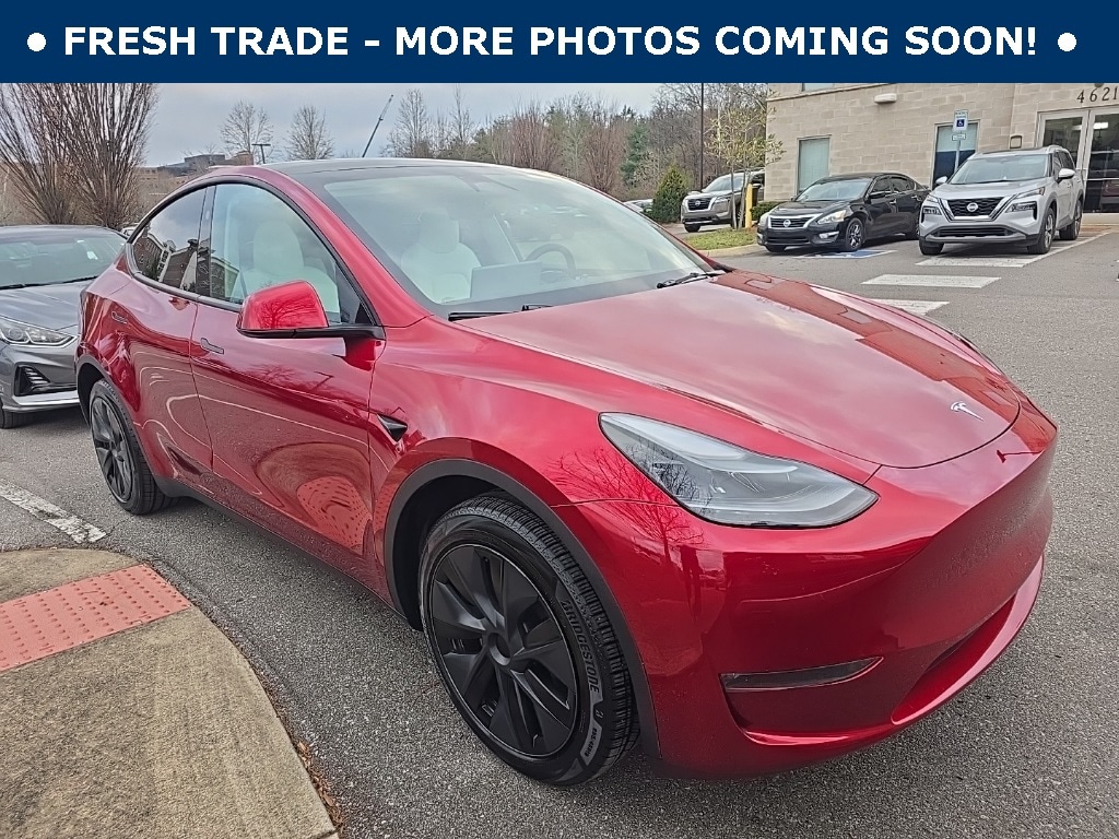 2024 Tesla Model Y Long Range's photo