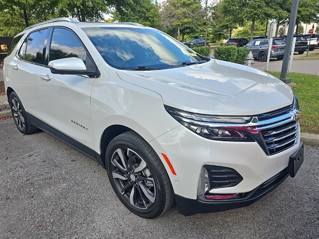 2022 Chevrolet Equinox Premier photo 2