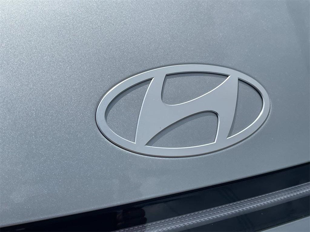 2025 Hyundai Sonata Hybrid SEL - Photo 10