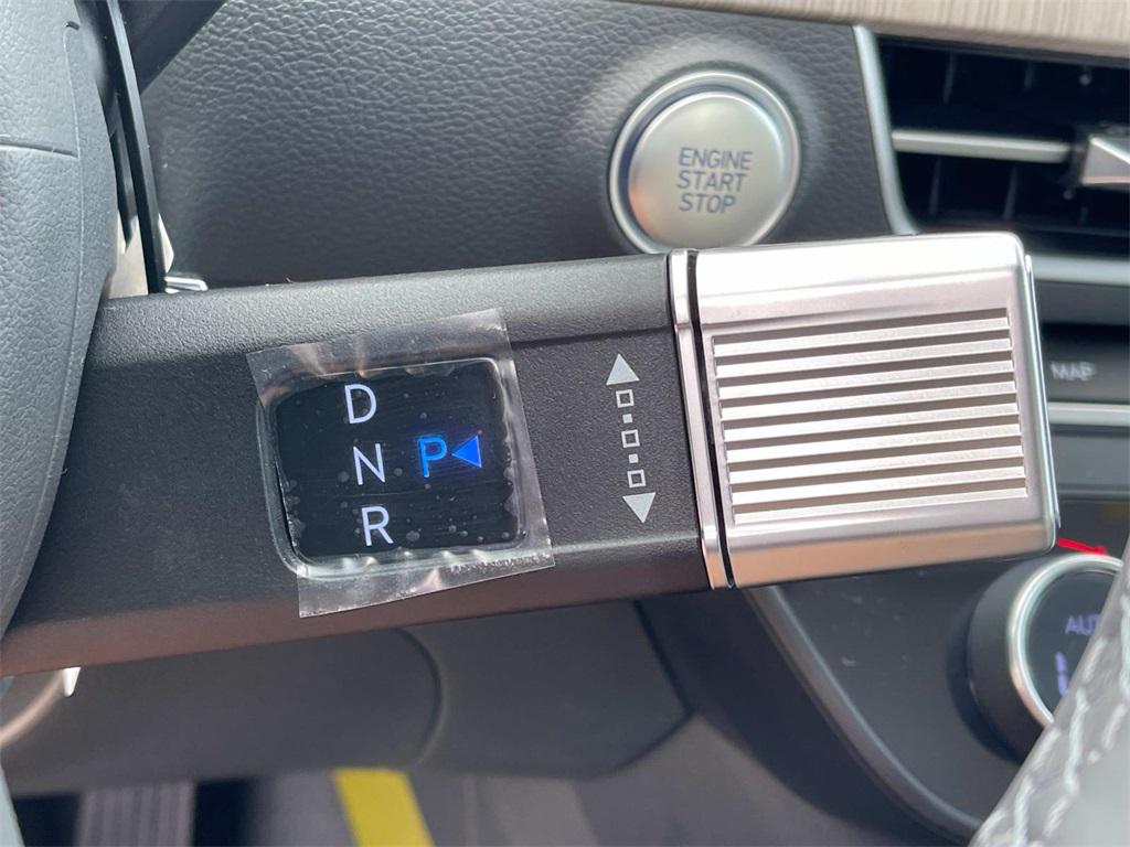 2025 Hyundai Sonata Hybrid SEL - Photo 38