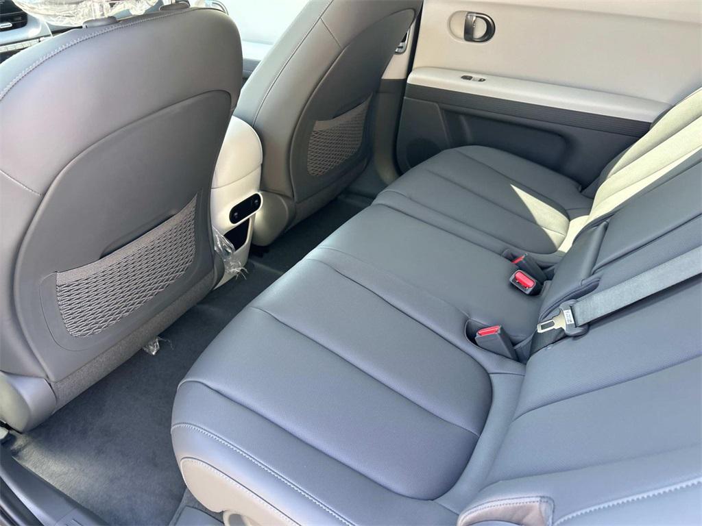 2025 Hyundai IONIQ 5 SEL - Photo 18