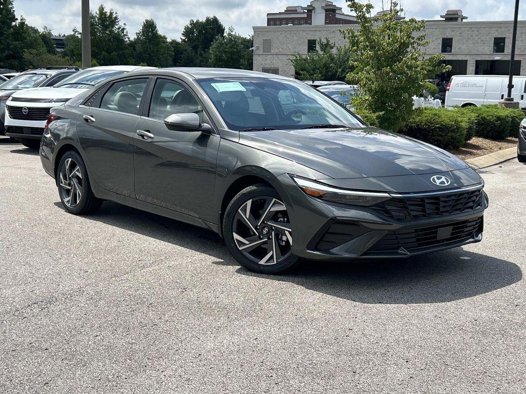 New 2026 Hyundai Elantra Limited