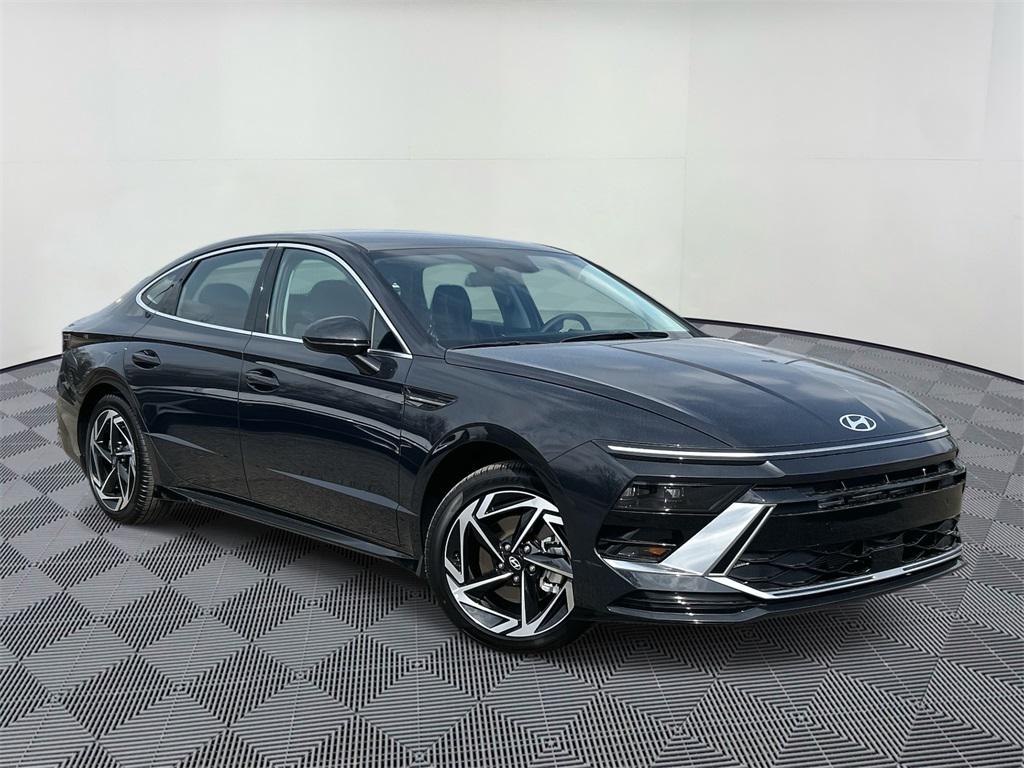 2026 Hyundai Sonata SEL AWD's photo