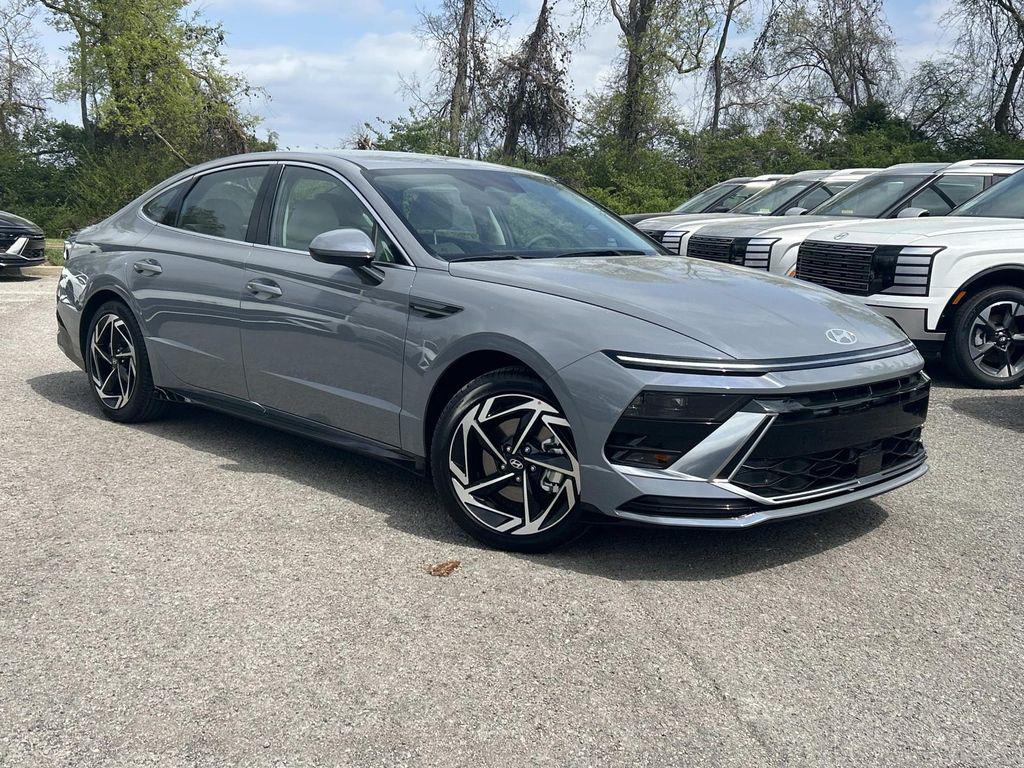 2026 Hyundai Sonata SEL AWD's photo