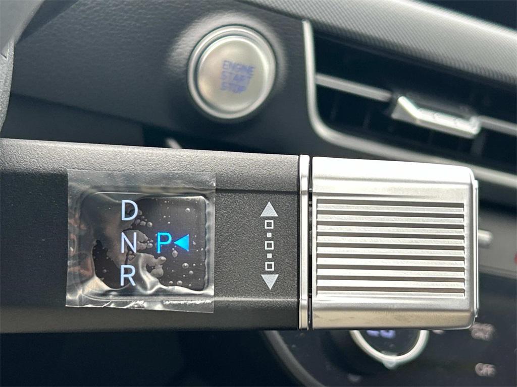 2025 Hyundai Sonata Hybrid SEL - Photo 31