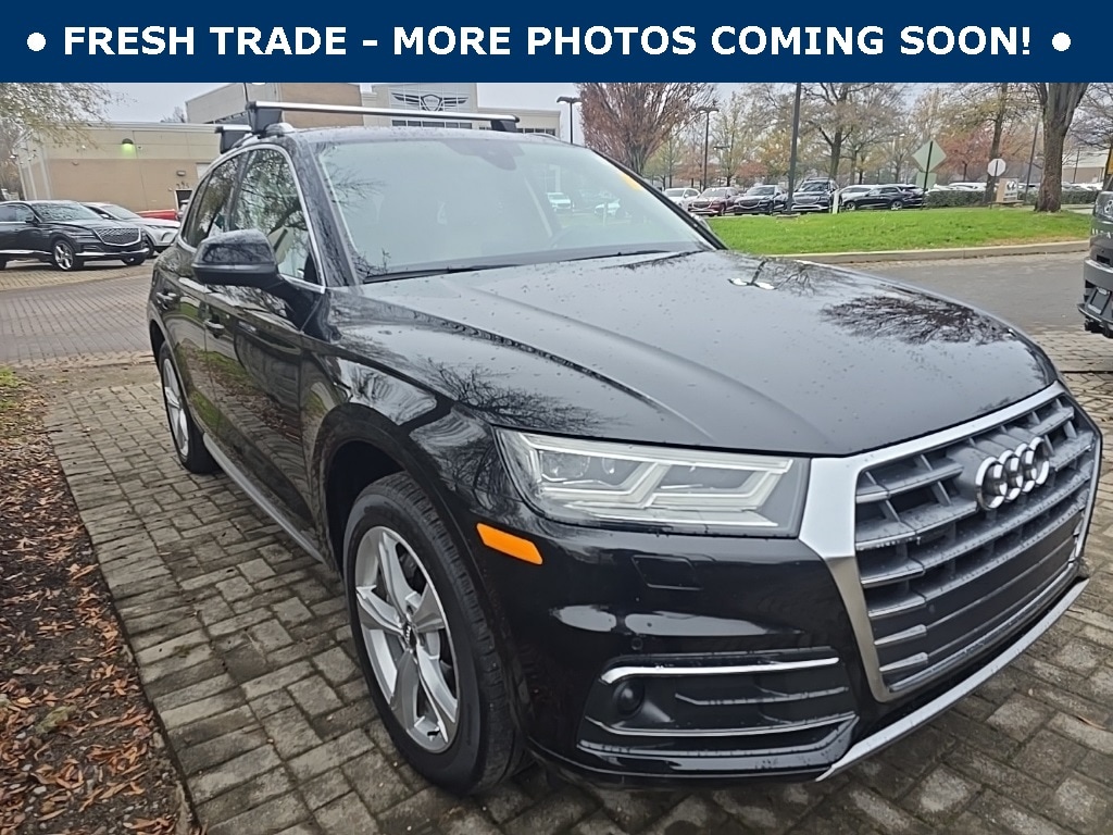 2020 Audi Q5 Premium Plus's photo