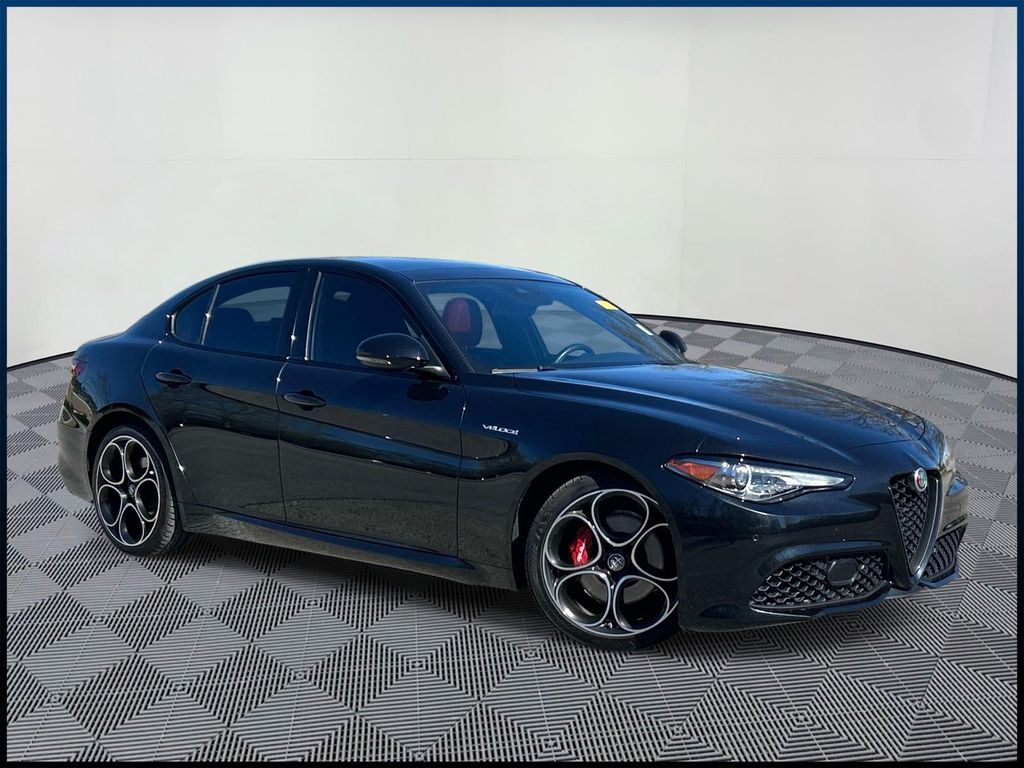 2022 Alfa Romeo Giulia