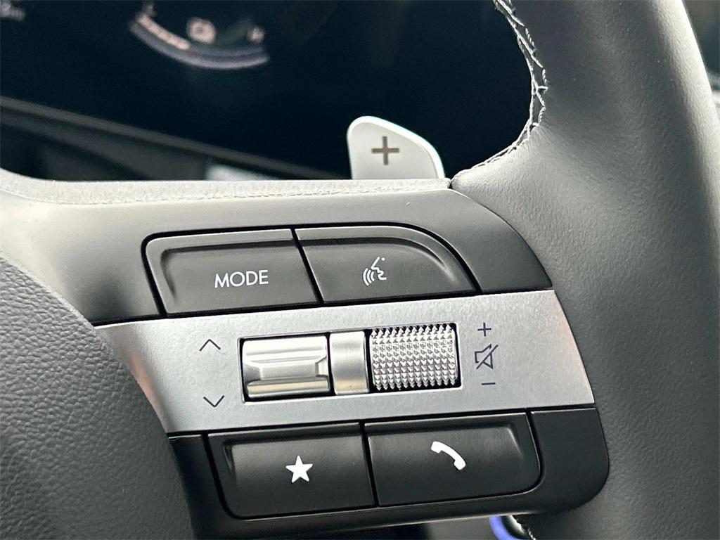 2025 Hyundai Sonata Hybrid SEL - Photo 28