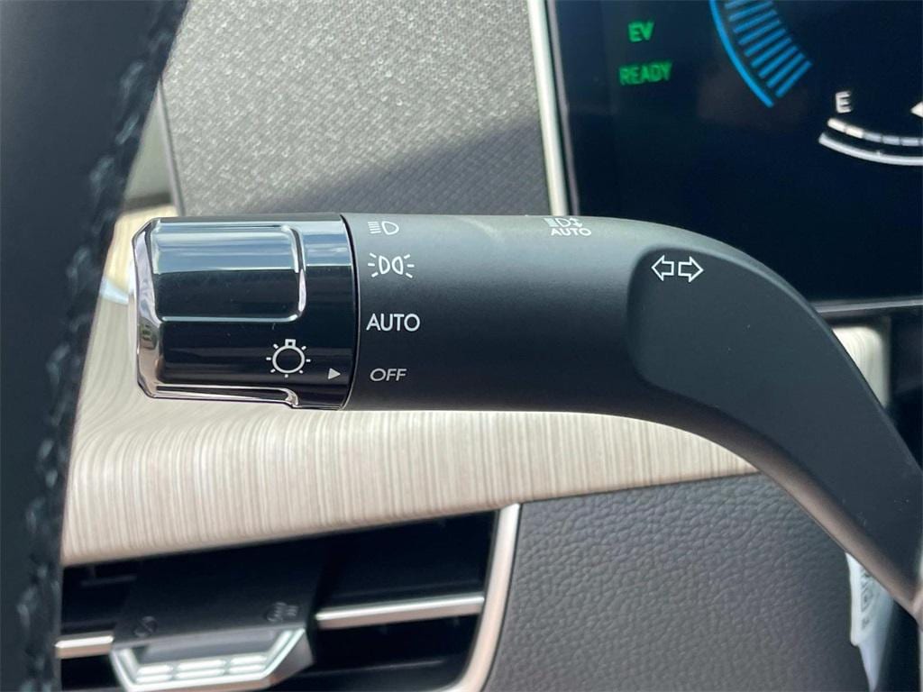 2025 Hyundai Sonata Hybrid SEL - Photo 36