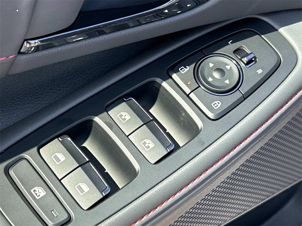 2025 Hyundai Sonata N Line - Photo 17