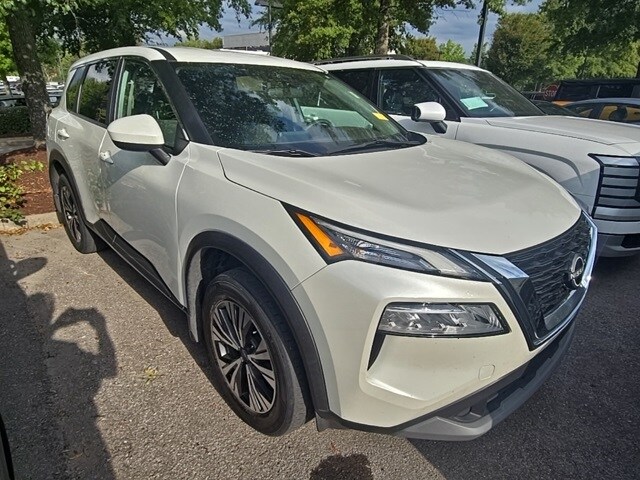 2023 Nissan Rogue SV photo 2