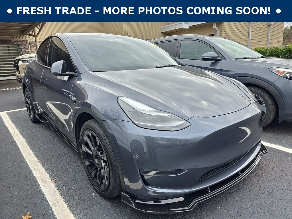2023 Tesla Model Y Long Range's photo