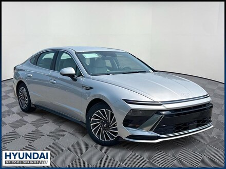 2025 Hyundai Sonata Hybrid SEL Sedan
