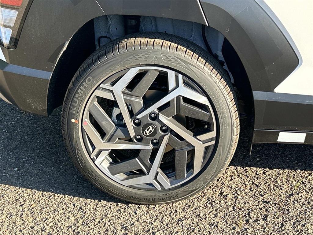 2026 Hyundai Kona SEL Premium - Photo 11