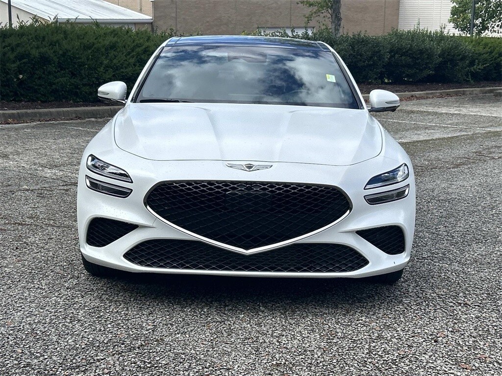 2022 Genesis G70 3.3T Launch Edition photo 2