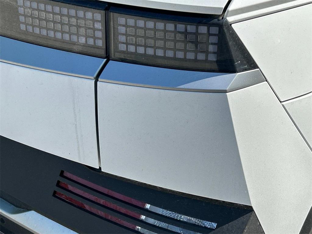2025 Hyundai IONIQ 5 SEL - Photo 12