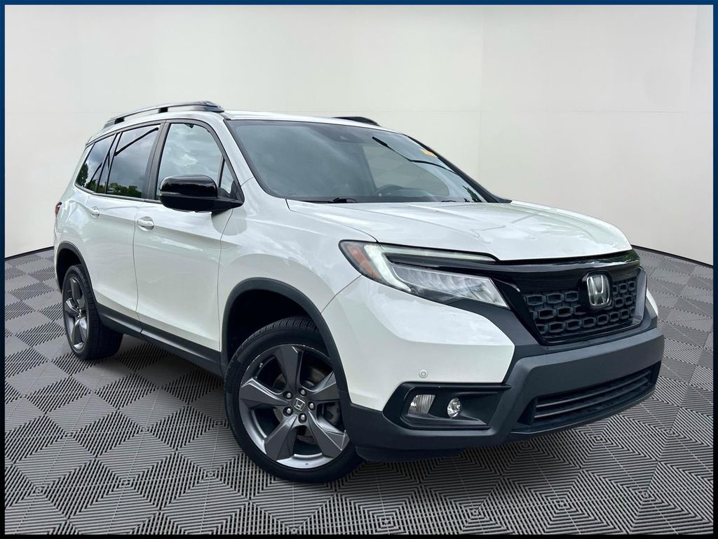 2019 Honda Passport 3.5 Touring 4WD Auto's photo