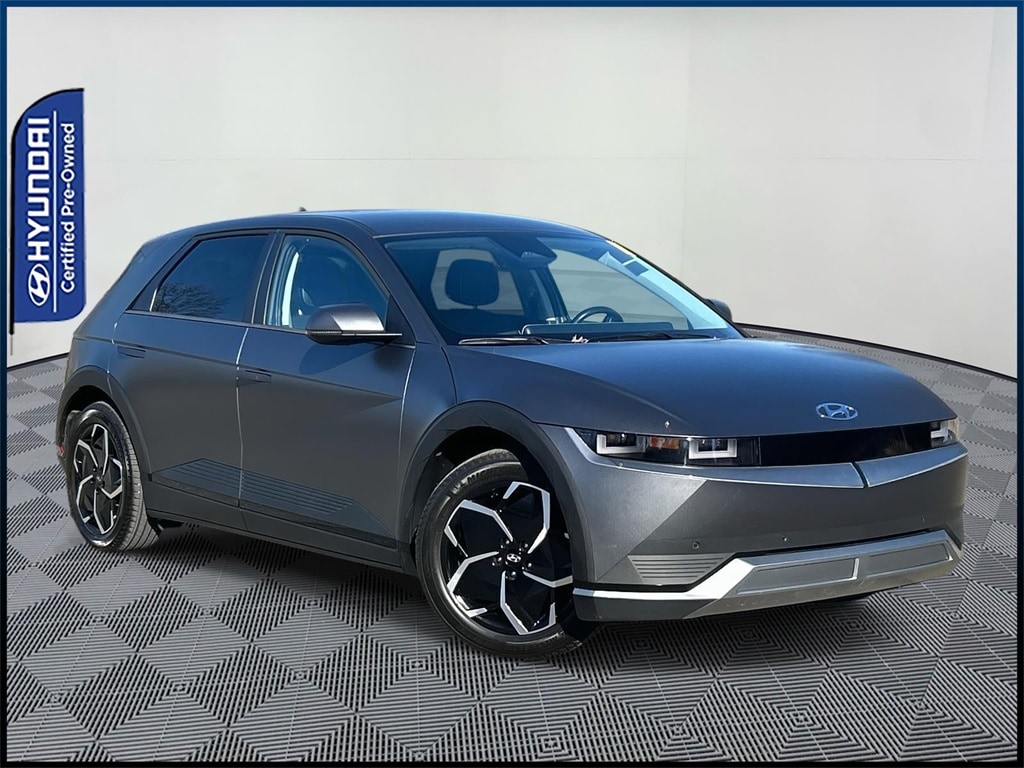 2022 Hyundai IONIQ 5 SEL's photo