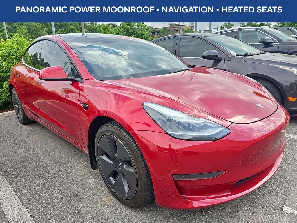 2022 Tesla Model 3 Standard Range Plus's photo