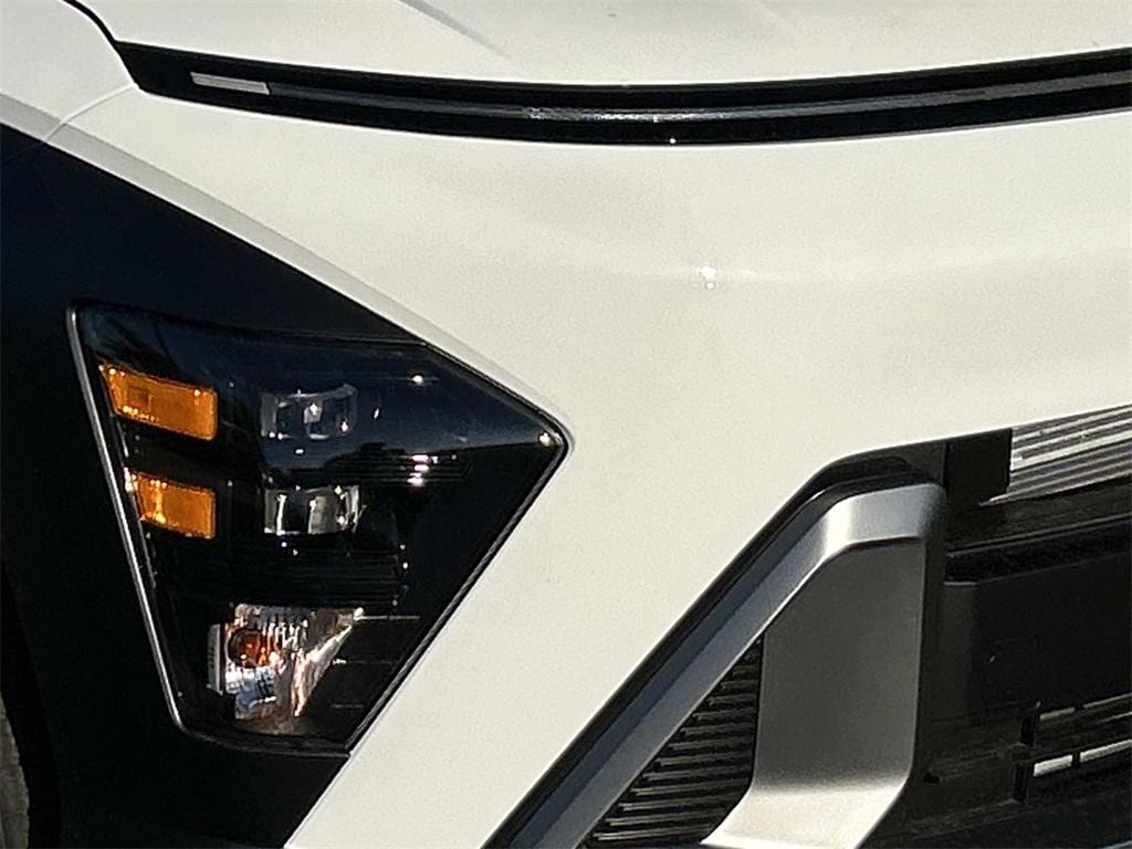 2026 Hyundai Kona SEL Premium - Photo 9
