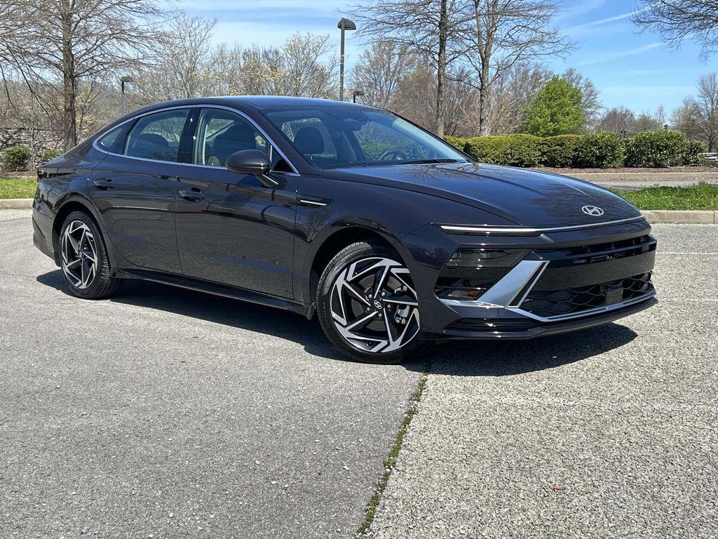 2026 Hyundai Sonata SEL AWD's photo
