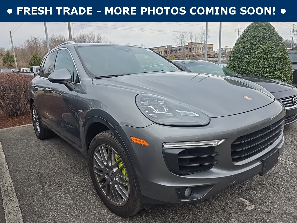 2018 Porsche Cayenne Platinum Edition