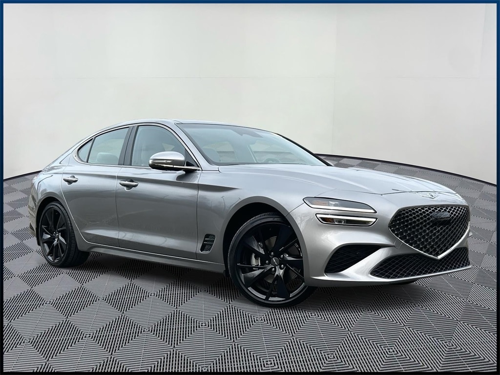 2023 GENESIS G70 Standard's photo