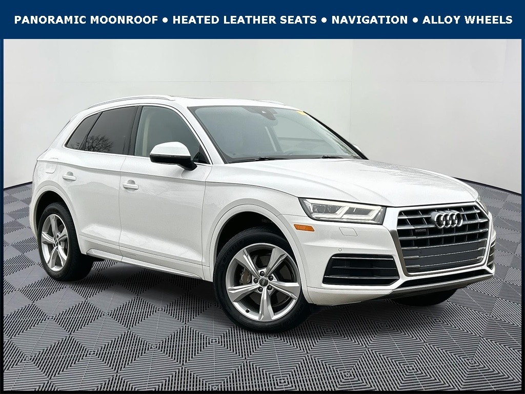 2020 Audi Q5 Premium Plus's photo