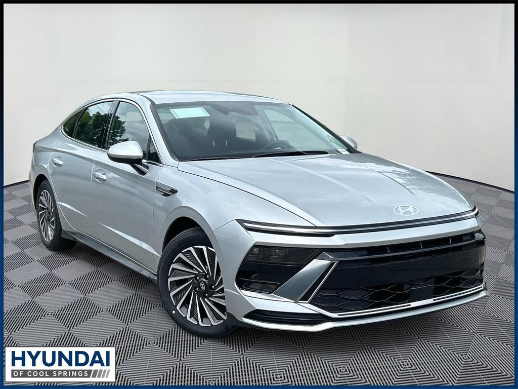 2025 Hyundai Sonata Hybrid SEL's photo
