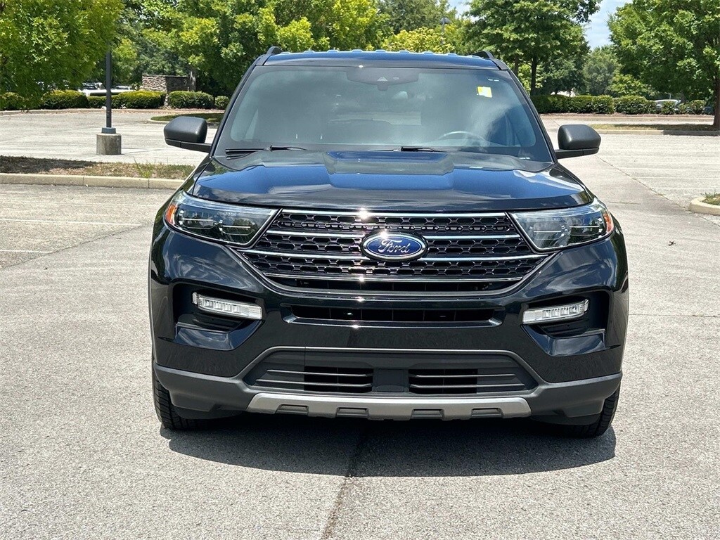 2020 Ford Explorer XLT photo 2