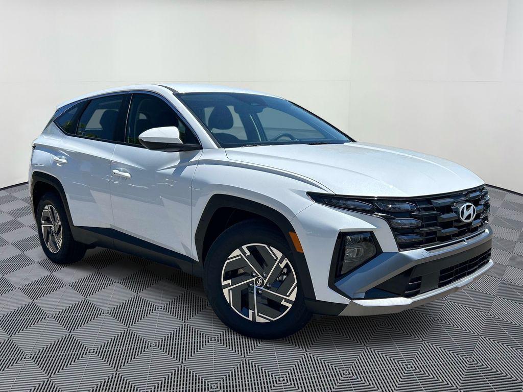 New 2026 Hyundai Tucson Hybrid SE