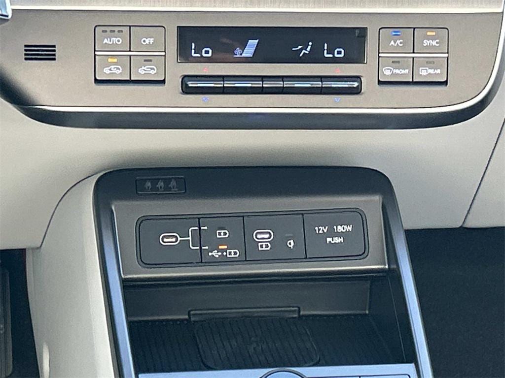 2026 Hyundai Kona SEL Premium - Photo 25