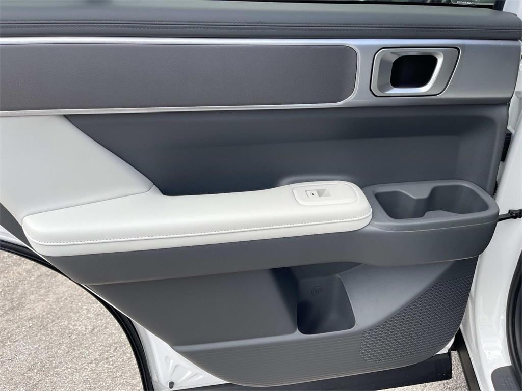 2026 Hyundai Santa Fe SEL - Photo 15