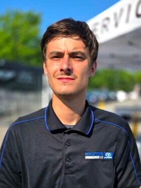 Staff member CONNOR COOK from ID_7ef1bb