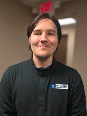 Staff member CASS KEENER from ID_4ca083